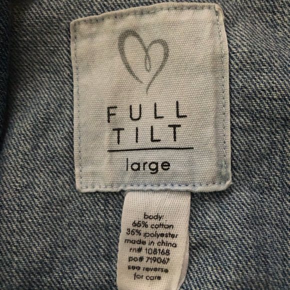 Ripped jean jacket - Picture 2 of 6